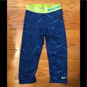 Nike Pro Capris